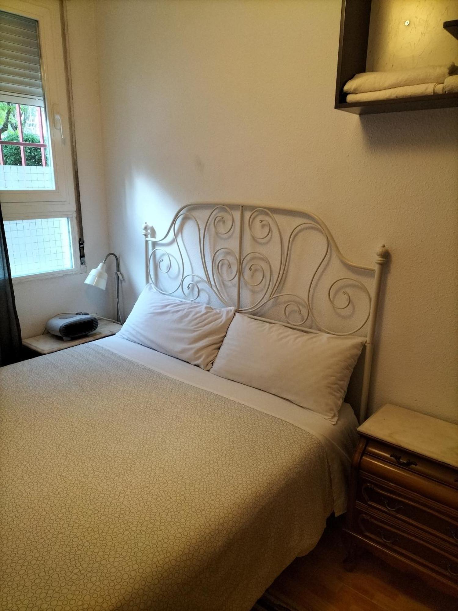 Acogedoras Habitaciones En Madrid Bilik gambar