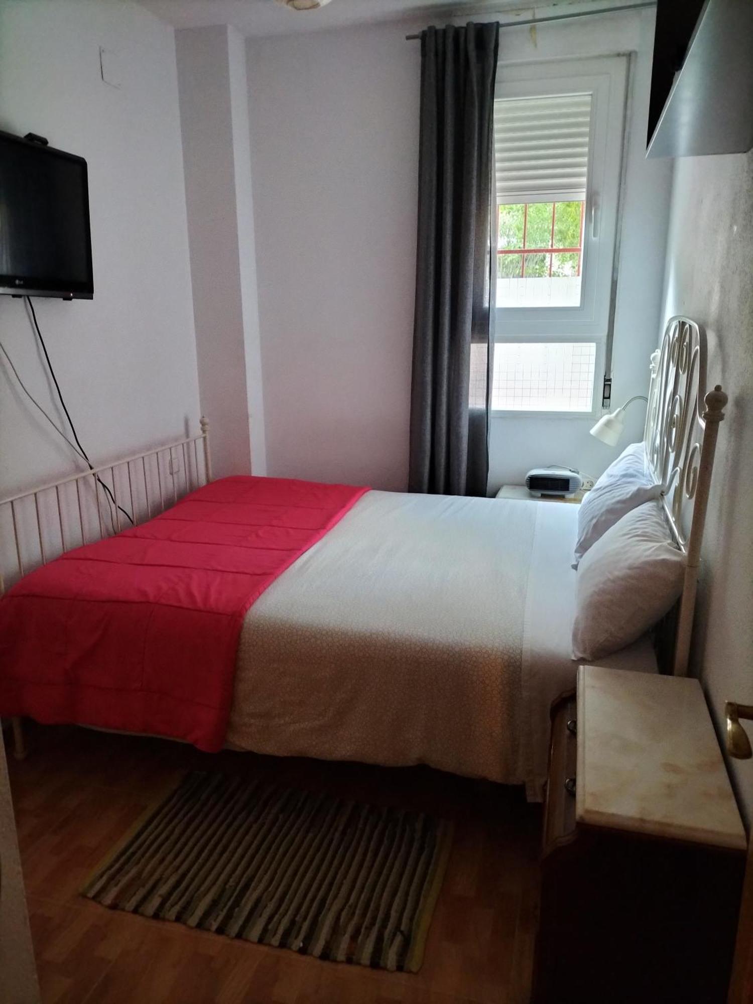 Acogedoras Habitaciones En Madrid Bilik gambar